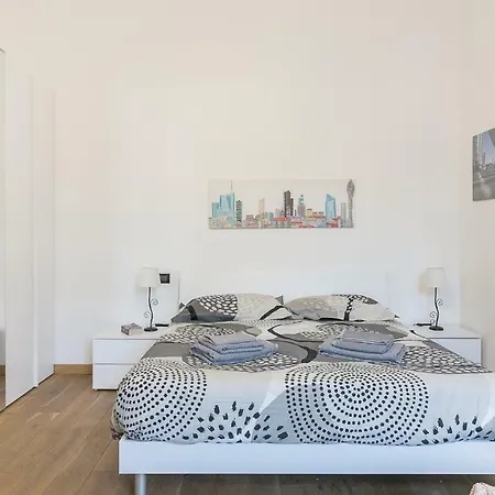 Apartment Borsieri 29 - Heart Of Isola Milan